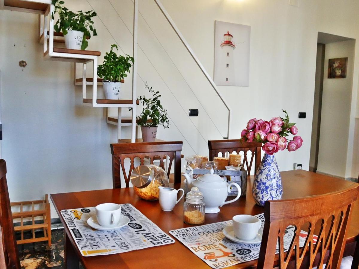 La Casetta Di Nonna Pina - Appartamento Con Cucina In Pieno Centro Torre Annunziata Extérieur photo