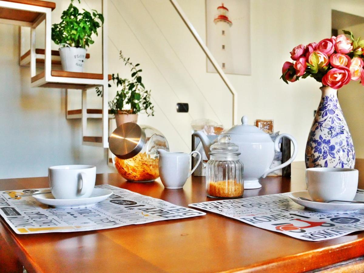 La Casetta Di Nonna Pina - Appartamento Con Cucina In Pieno Centro Torre Annunziata Extérieur photo