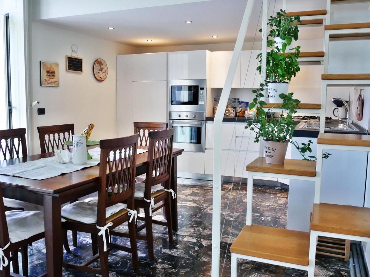 La Casetta Di Nonna Pina - Appartamento Con Cucina In Pieno Centro Torre Annunziata Extérieur photo